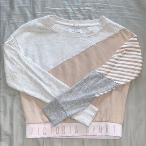 VS crop sweatshirt